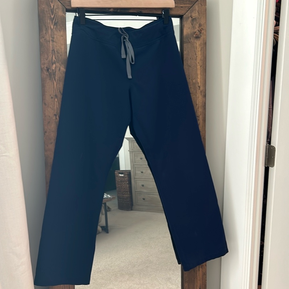 Figs Livingston Basic Scrub Pants